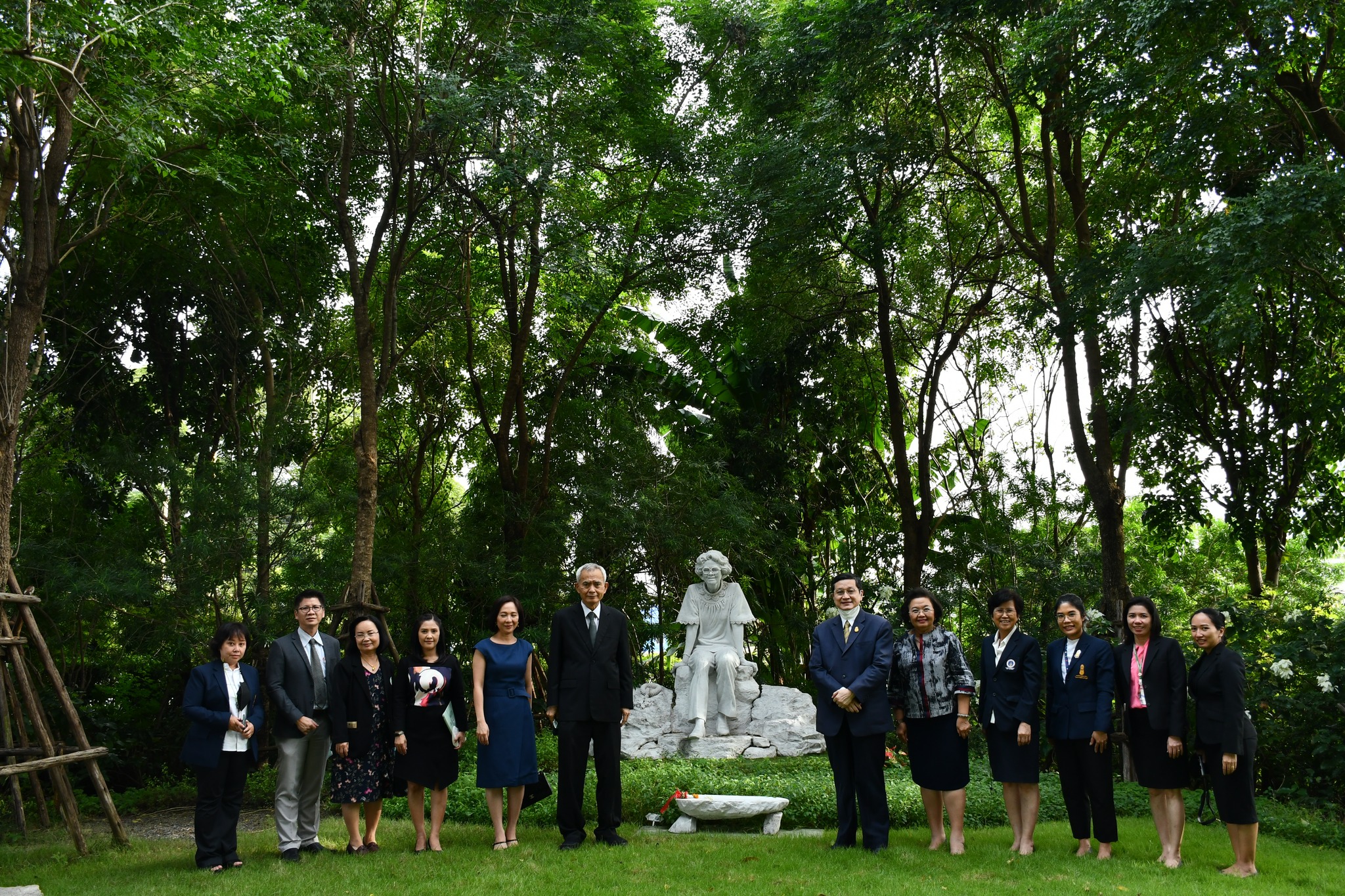 มูลนิธิทันตนวัตกรรม ในพระบรมราชูปถัมภ์ ต้อนรับ คณะกรรมาธิการสาธารณสุข และคณะอนุกรรมาธิการพิจารณาศึกษาสุขภาพสำหรับผู้สูงอายุเพื่อรองรับสังคมสูงวัยในกรรมาธิการสาธารณสุข วุฒิสภา