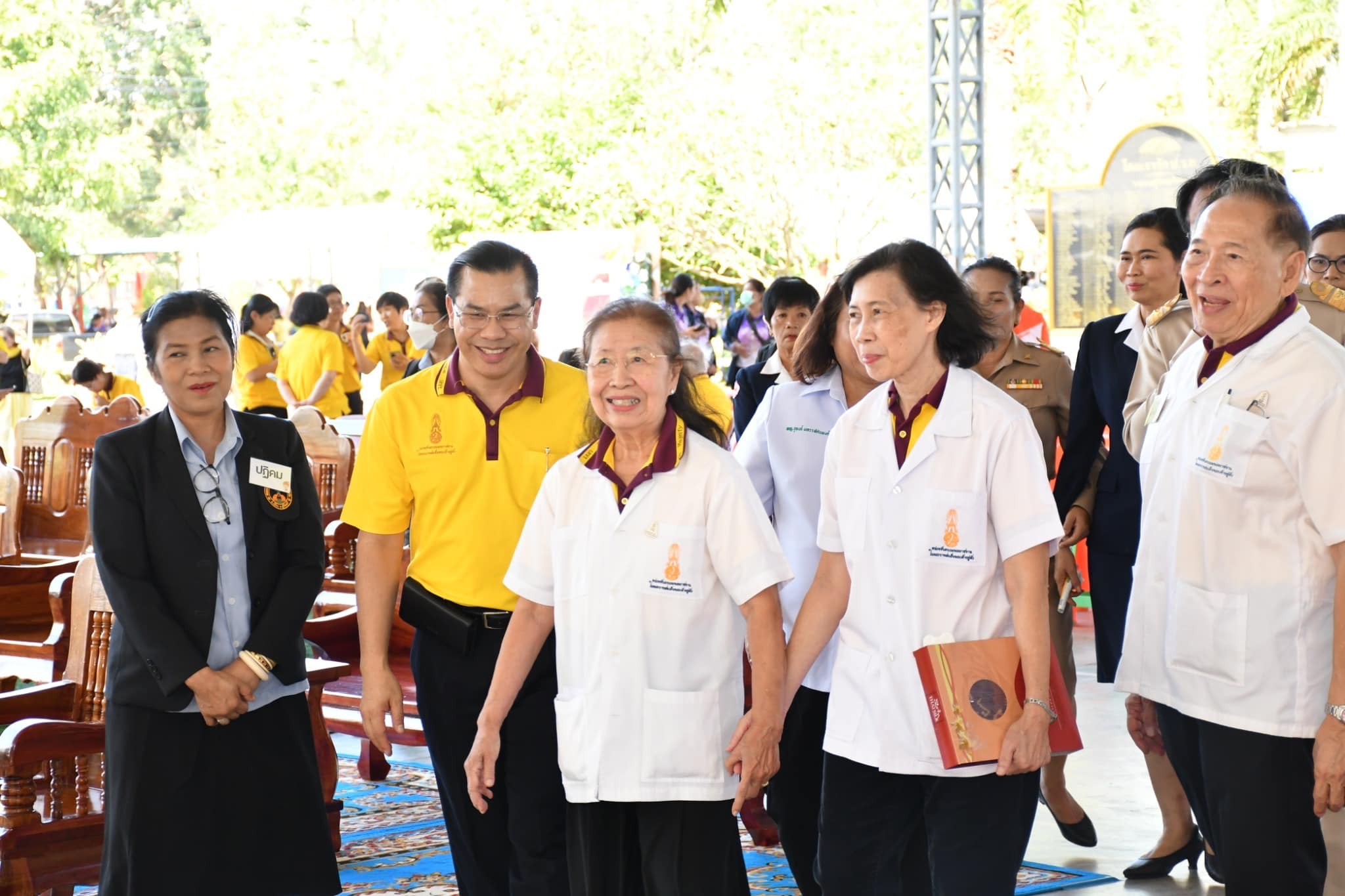 หน่วยทันตกรรมพระราชทาน ในพระบาทสมเด็จพระเจ้าอยู่หัว ออกให้บริการในพื้นที่จังหวัดสุรินทร์